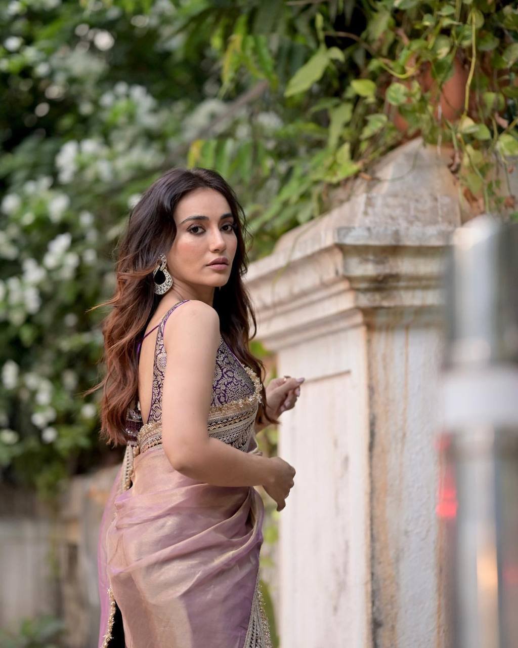 Women's Luxurious Mauve & Purple Art Silk Saree with Intricate Golden Zari & Broad Embroidered Border – Complete with Brocade Blouse for Festive & Wedding Wear - Image 8